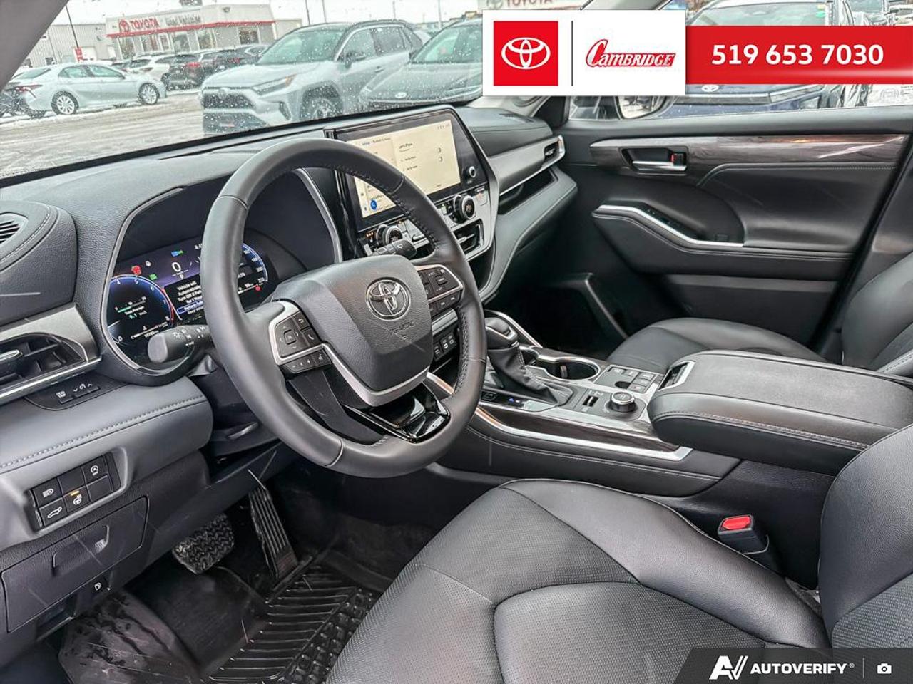 2024 Toyota Highlander LIMITED  Photo