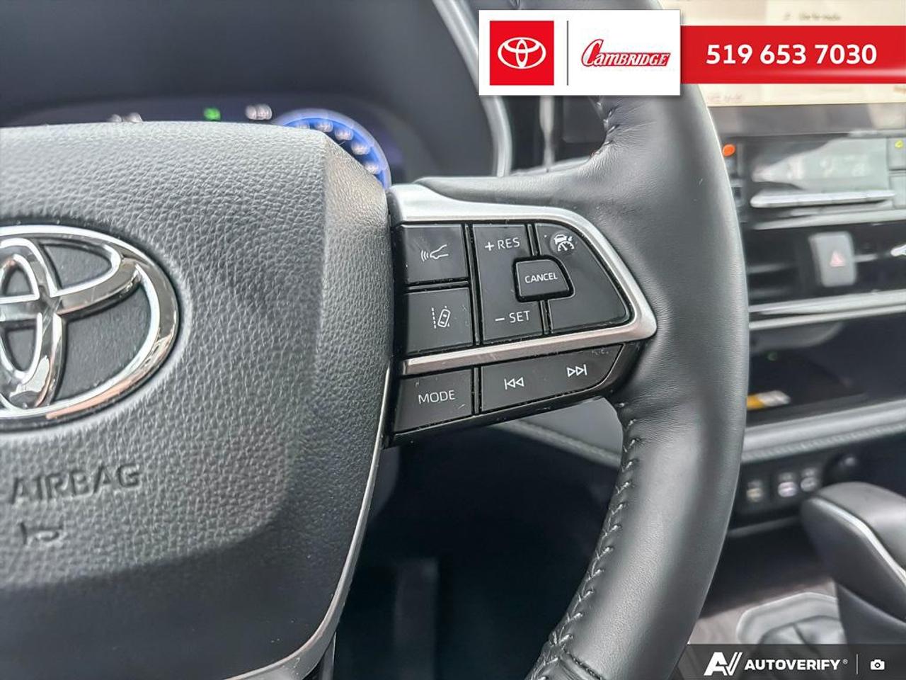 2024 Toyota Highlander LIMITED  Photo