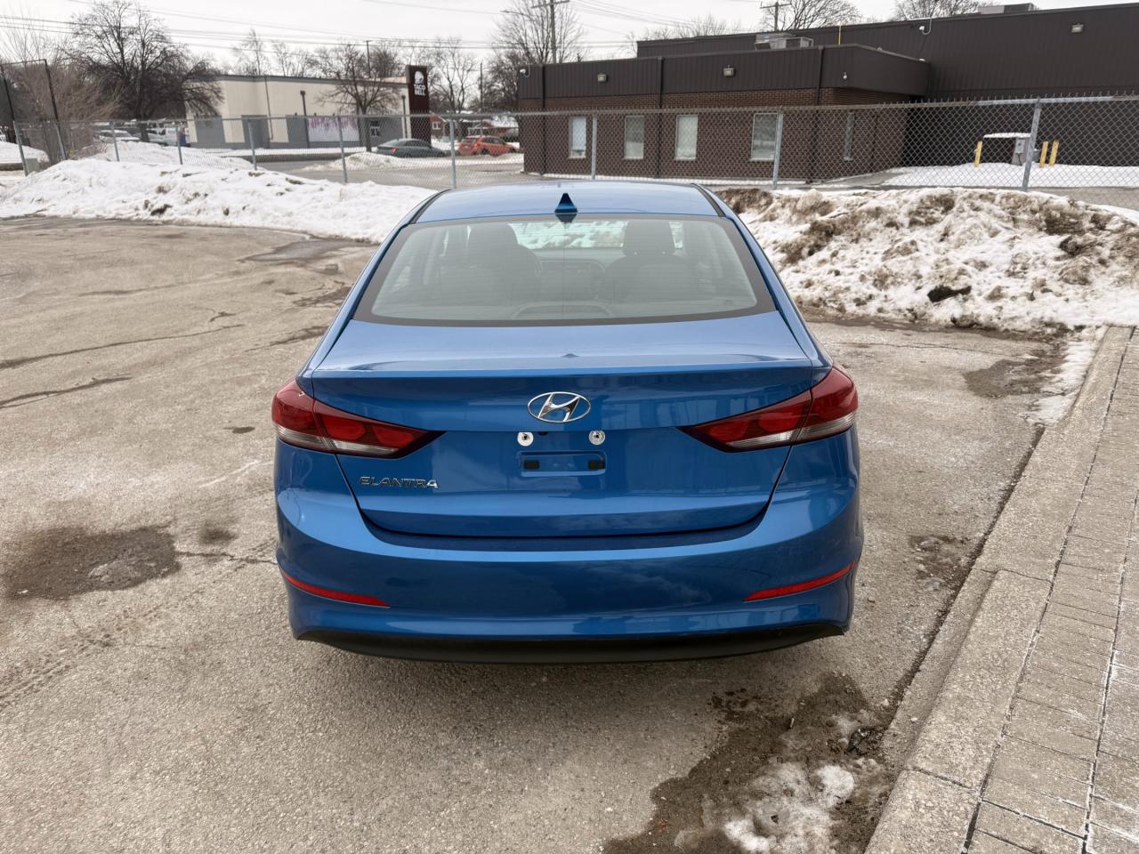 2018 Hyundai Elantra GLS Apple CarPlay/Android Auto Photo