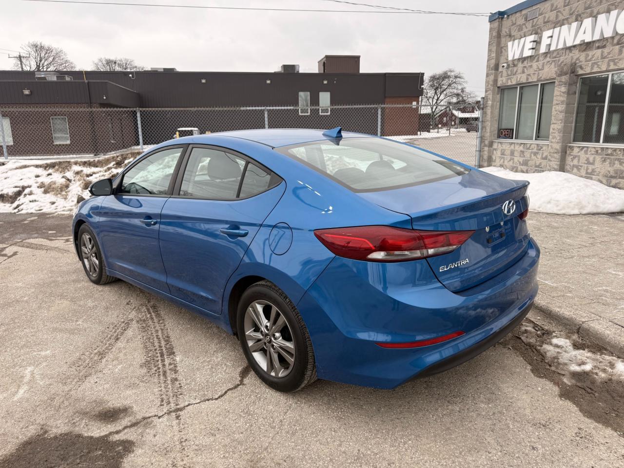2018 Hyundai Elantra GLS Apple CarPlay/Android Auto Photo