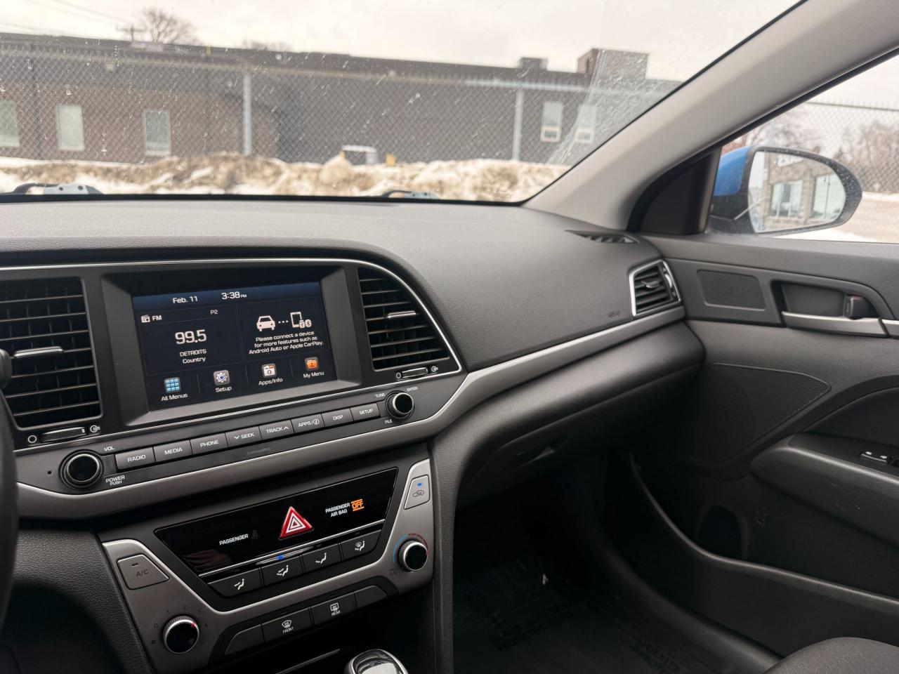 2018 Hyundai Elantra GLS Apple CarPlay/Android Auto Photo