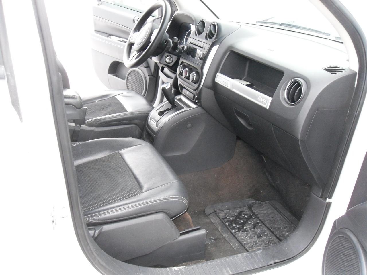 2015 Jeep Compass 4WD 4DR NORTH Photo