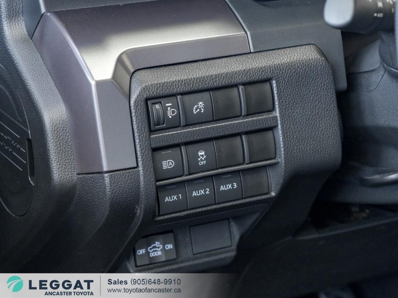 2025 Toyota Tacoma 4x4 Double Cab Auto Photo