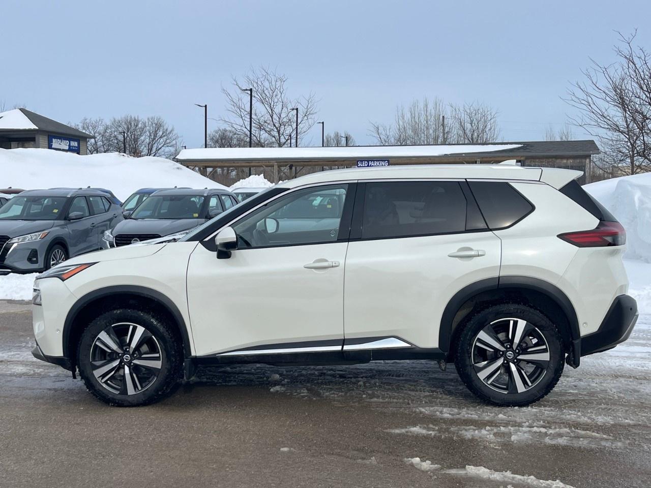 2021 Nissan Rogue AWD Platinum Photo