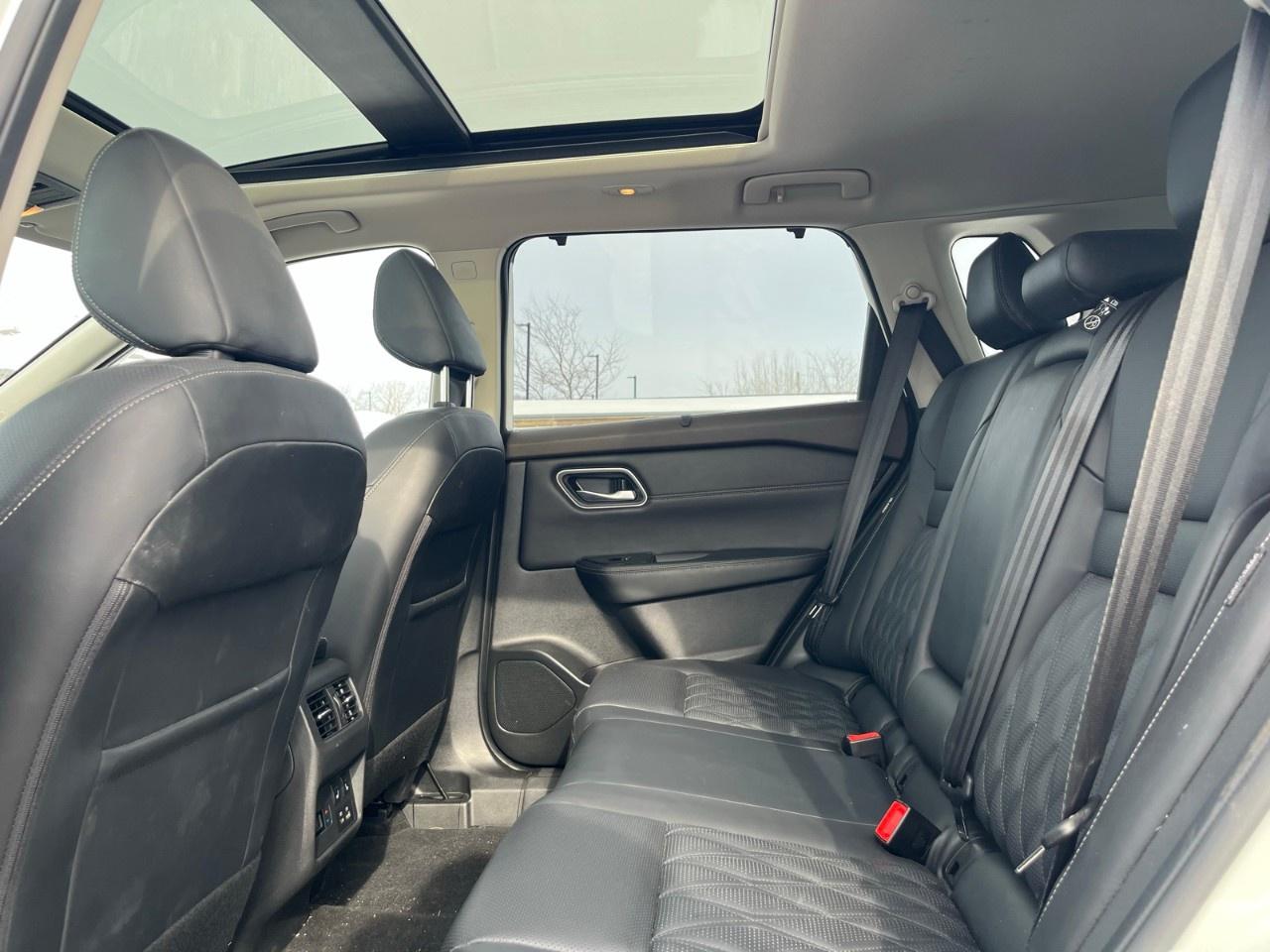 2021 Nissan Rogue AWD Platinum Photo