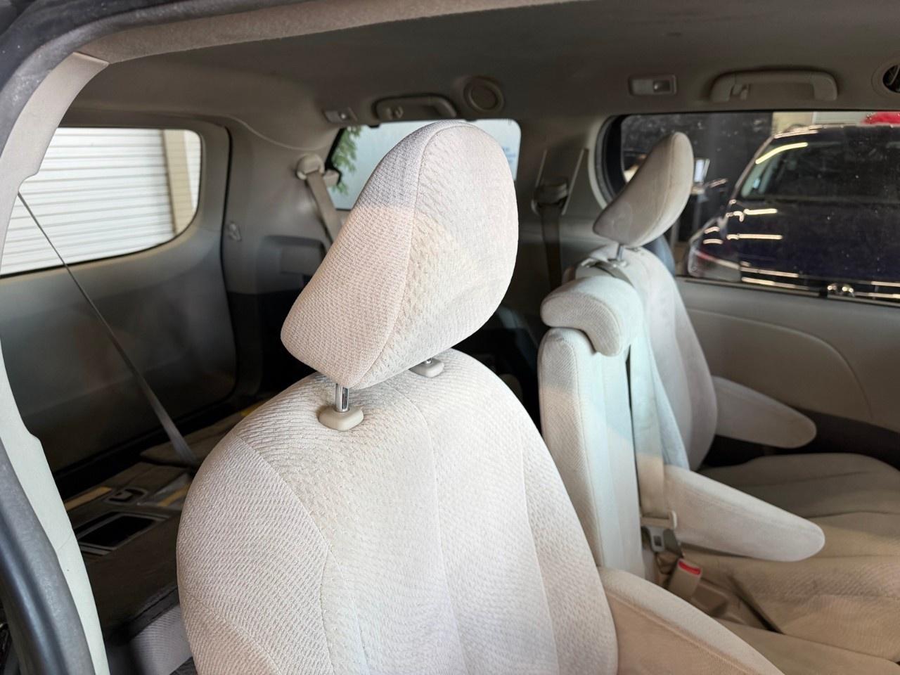 2012 Toyota Sienna LE Photo