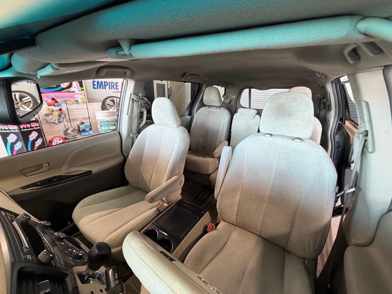 2012 Toyota Sienna LE Photo