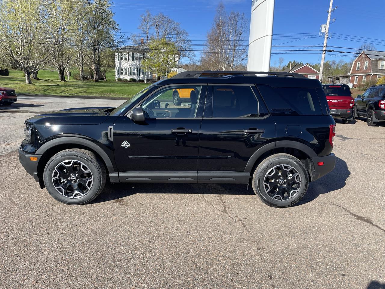 2026 Ford Bronco Sport Outer Banks Photo3