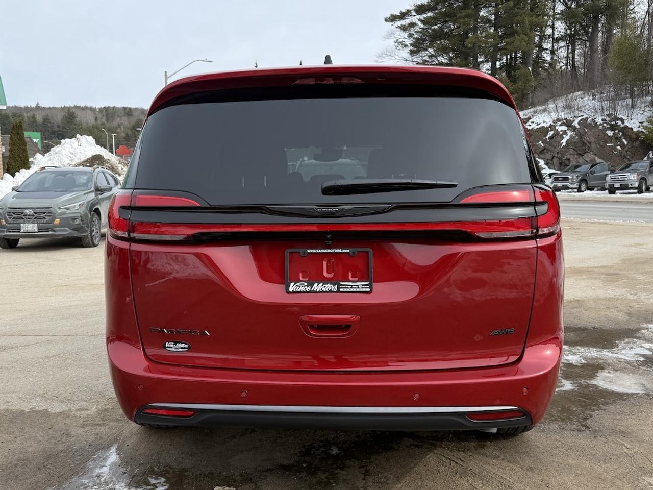 2026 Chrysler Pacifica Select AWD Photo