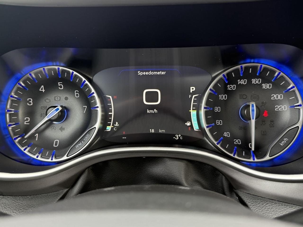 2026 Chrysler Pacifica Select AWD Photo