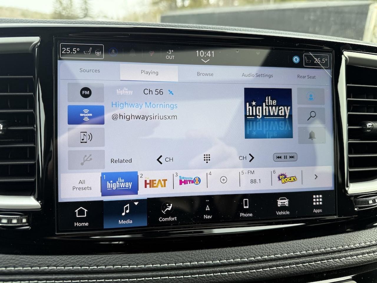 2026 Chrysler Pacifica Select AWD Photo