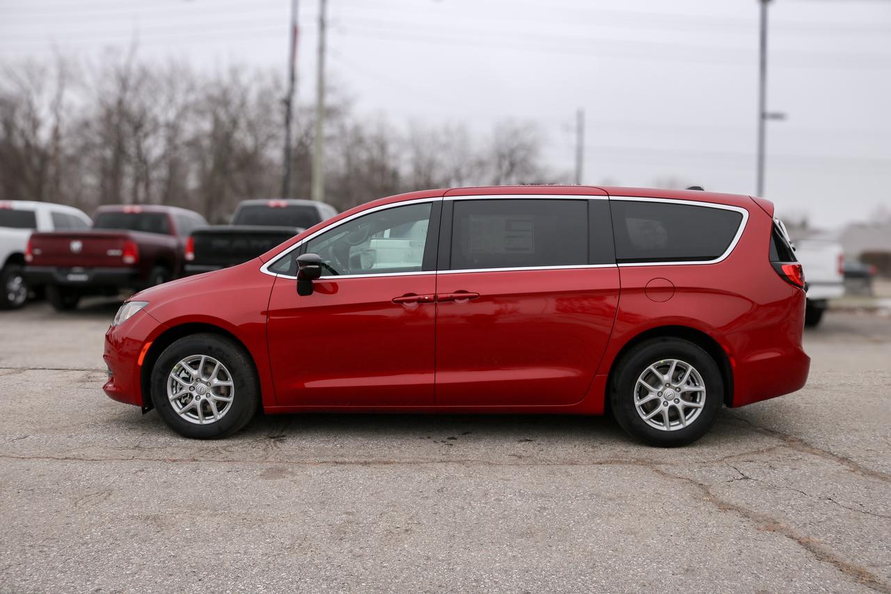 2026 Dodge Grand Caravan SXT 2WD Photo