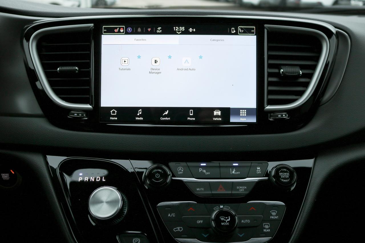 2026 Dodge Grand Caravan SXT 2WD Photo