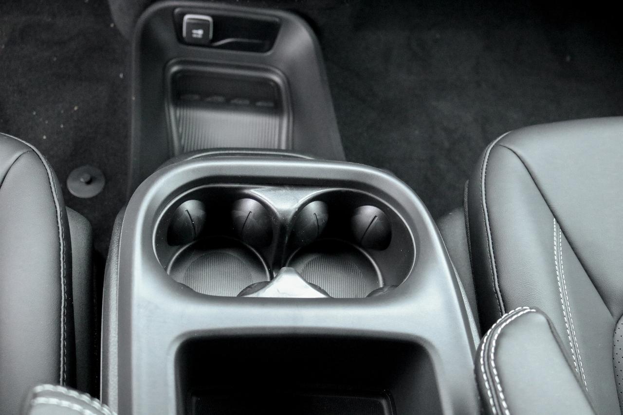 2026 Dodge Grand Caravan SXT 2WD Photo