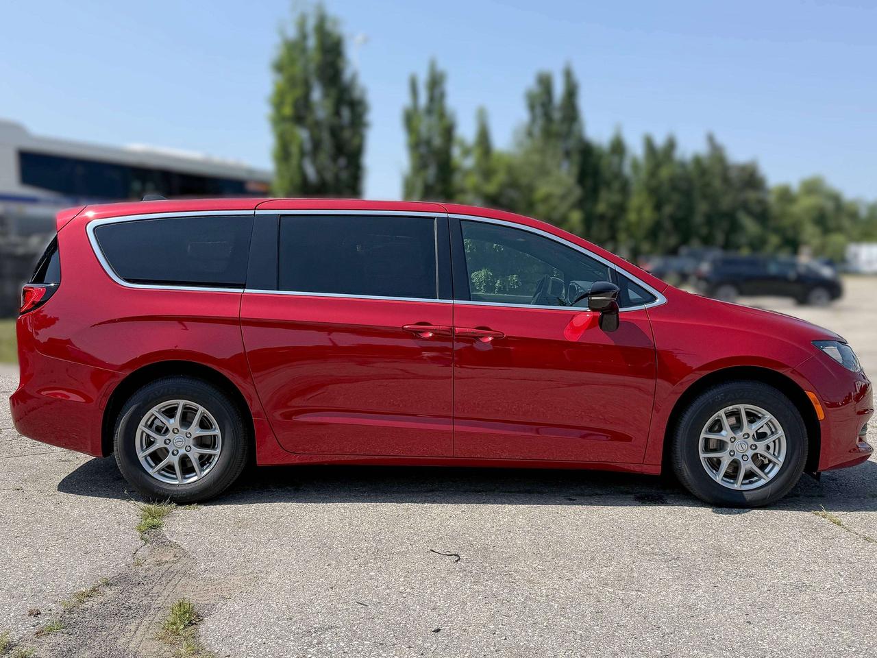 2026 Dodge Grand Caravan SXT Photo