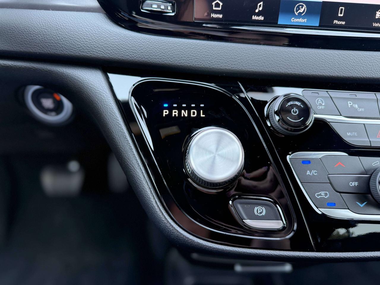 2026 Dodge Grand Caravan SXT Photo