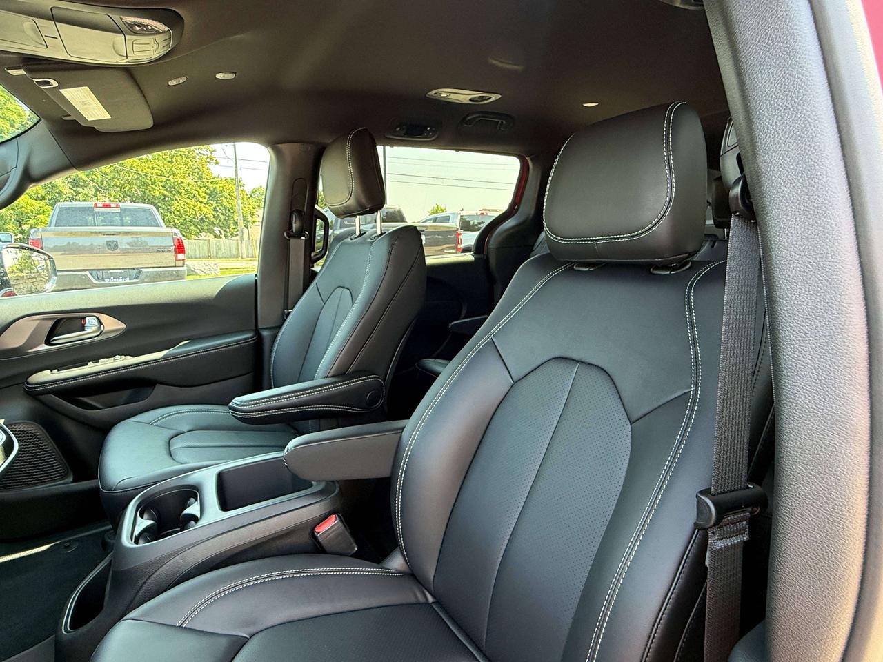 2026 Dodge Grand Caravan SXT Photo