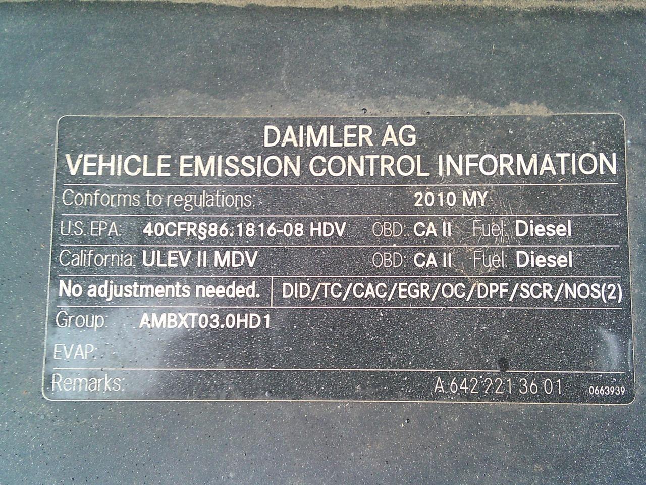 2010 Mercedes-Benz Sprinter 3500 170 WB Liftgate + 10 Passenger Photo