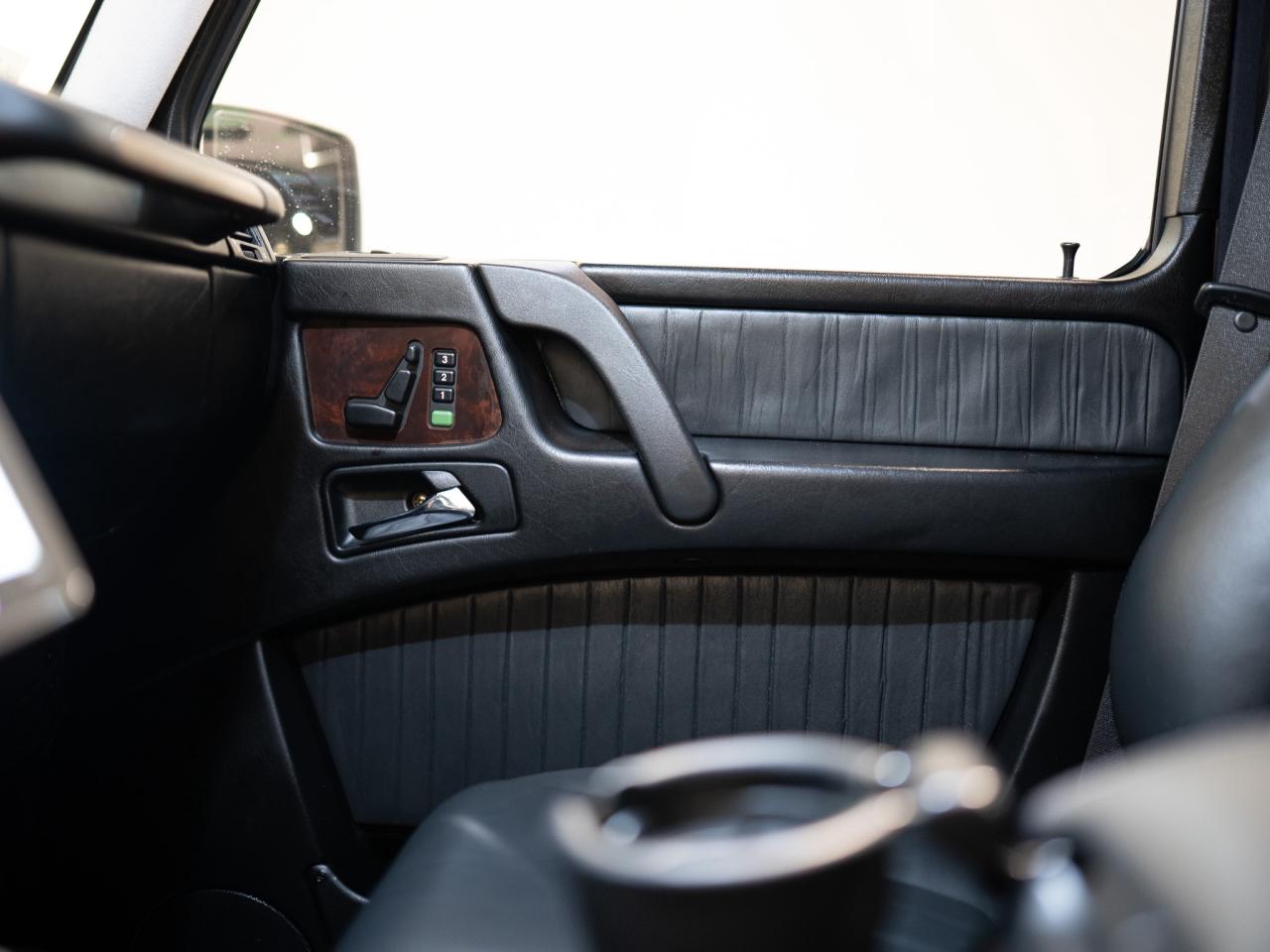 2004 Mercedes-Benz G-Class 55 | SUNROOF | DESIGNO PKG | CARPLAY | 20 IN Photo