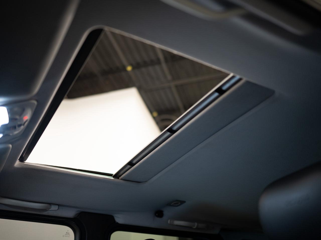 2004 Mercedes-Benz G-Class 55 | SUNROOF | DESIGNO PKG | CARPLAY | 20 IN Photo