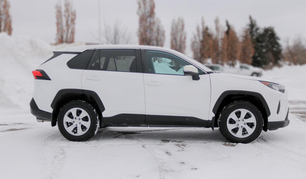 2022 Toyota RAV4 LE AWD | BLUETOOTH |  HEATED SEATS | BLIND SPOT | Photo3