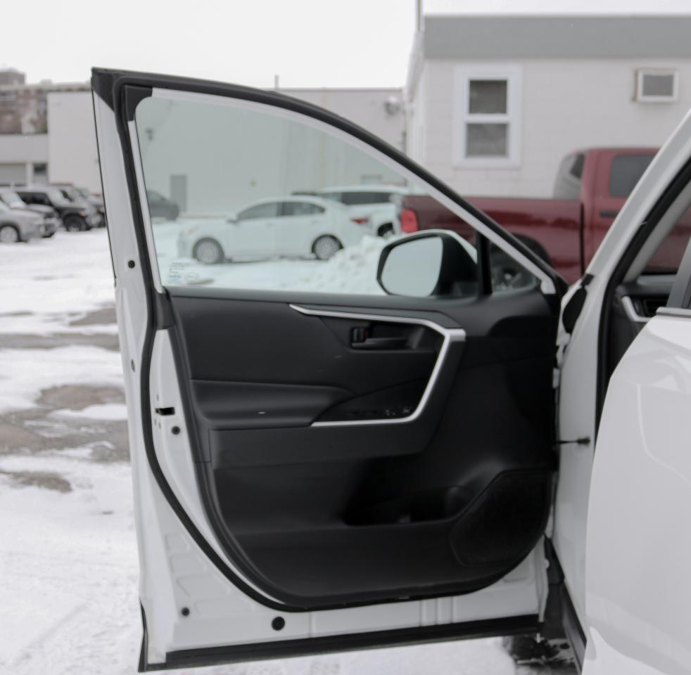 2022 Toyota RAV4 LE AWD | BLUETOOTH |  HEATED SEATS | BLIND SPOT | Photo