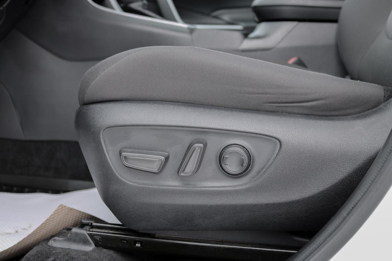 2022 Toyota RAV4 LE AWD | BLUETOOTH |  HEATED SEATS | BLIND SPOT | Photo