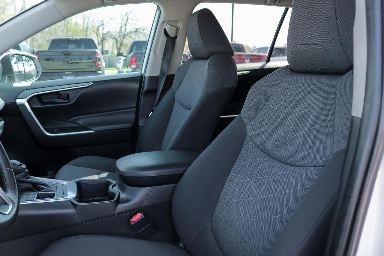 2022 Toyota RAV4 LE AWD | BLUETOOTH |  HEATED SEATS | BLIND SPOT | Photo