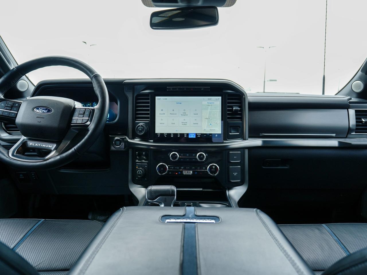 2024 Ford F-150 Platinum | LEATHER | PANO ROOM | NAVI | 4X4 Photo