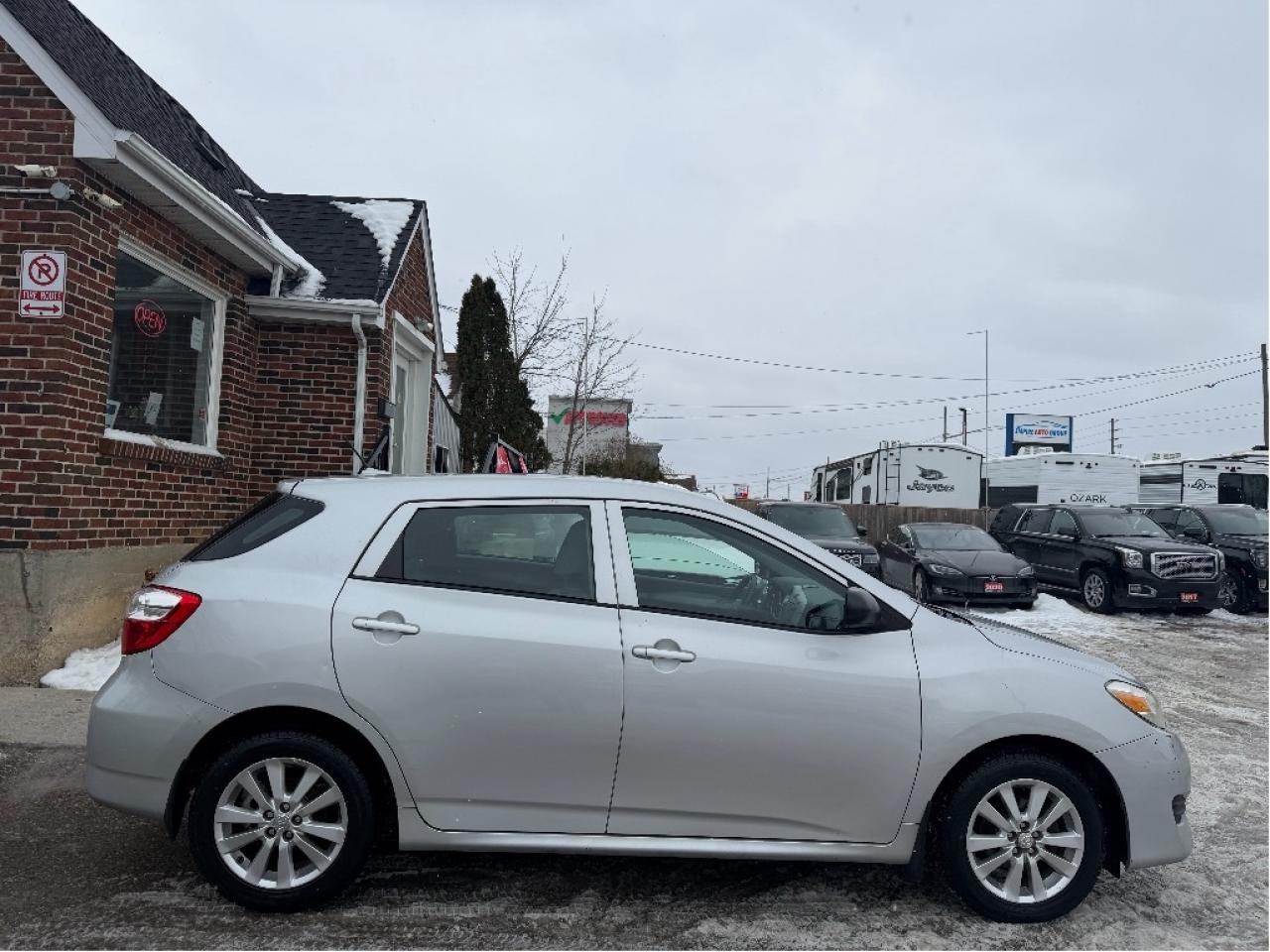 2009 Toyota Matrix  Photo