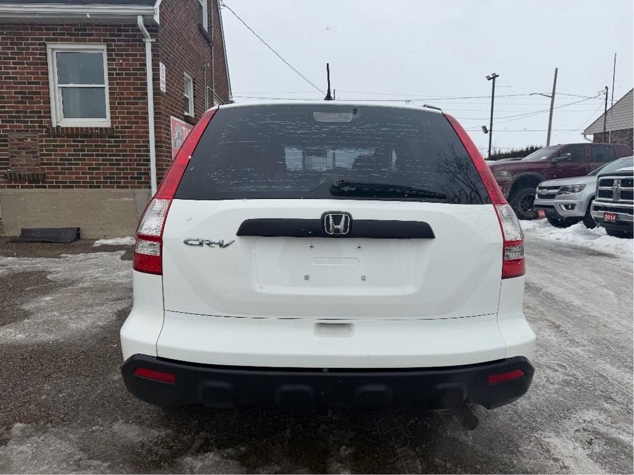 2008 Honda CR-V | Two Sets Of Tires Photo
