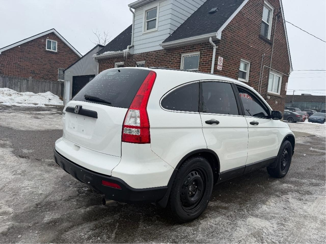 2008 Honda CR-V | Two Sets Of Tires Photo