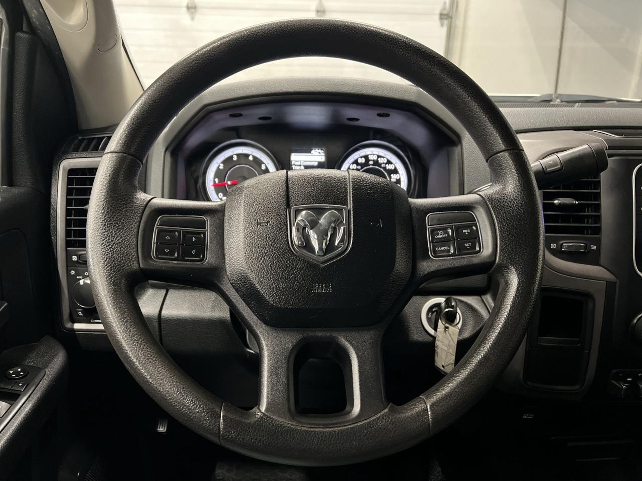 2014 RAM 3500 DUALLY 4X4 | CREW | RARE 6.4L HEMI V8 | 8FT BOX Photo