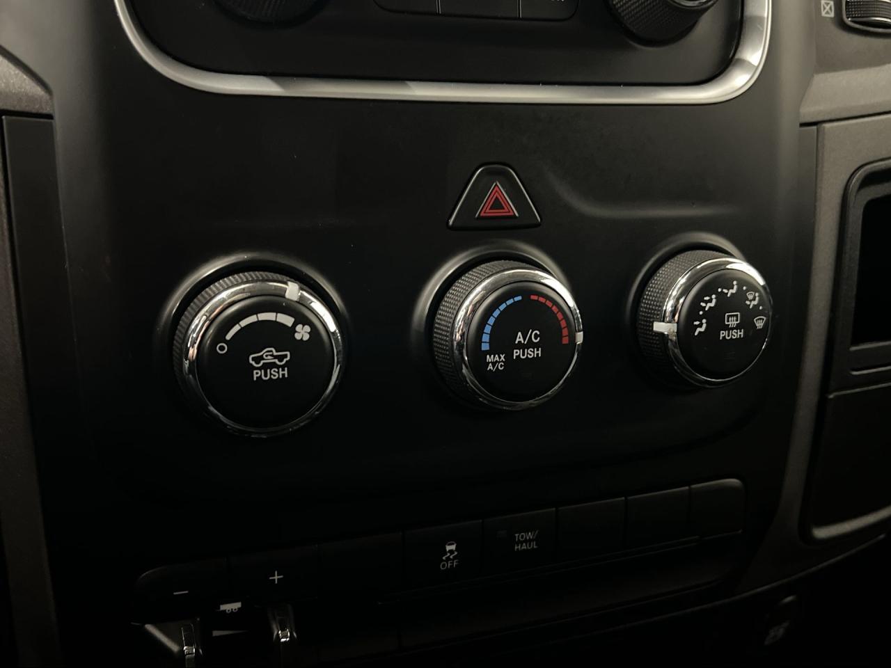 2014 RAM 3500 DUALLY 4X4 | CREW | RARE 6.4L HEMI V8 | 8FT BOX Photo