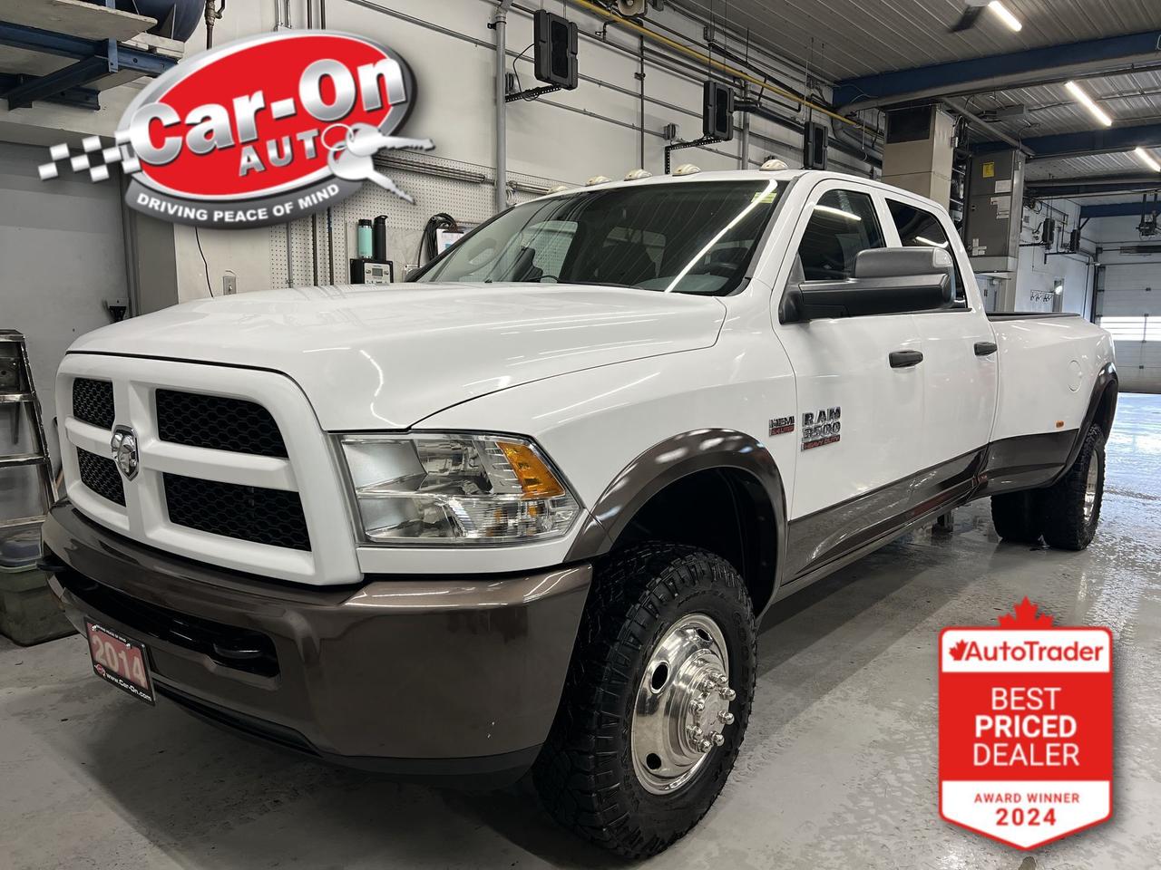 2014 RAM 3500 DUALLY 4X4 | CREW | RARE 6.4L HEMI V8 | 8FT BOX Photo0