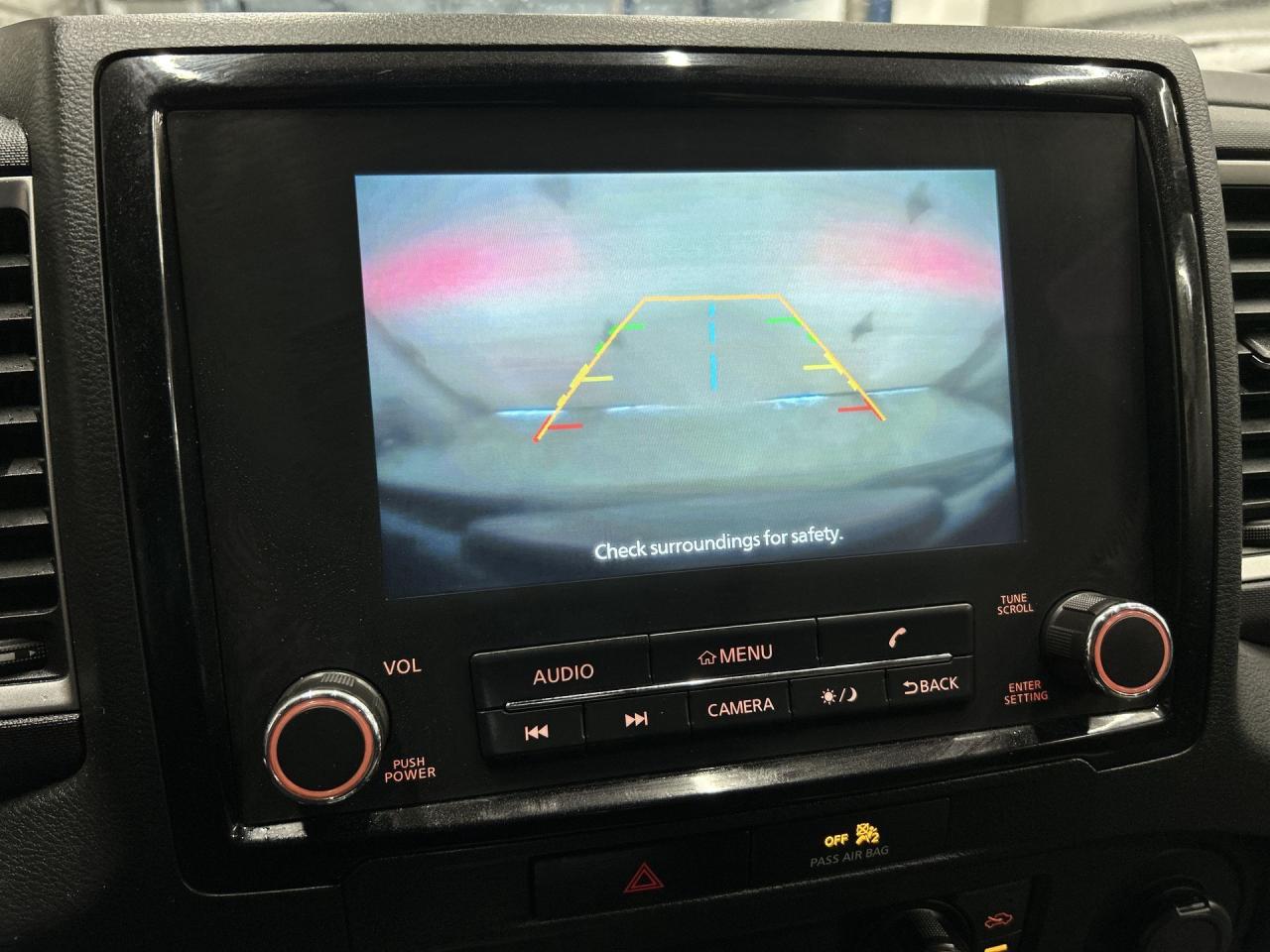 2022 Nissan Frontier SV 4X4 | CREW | HTD SEATS | CARPLAY | REMOTE START Photo