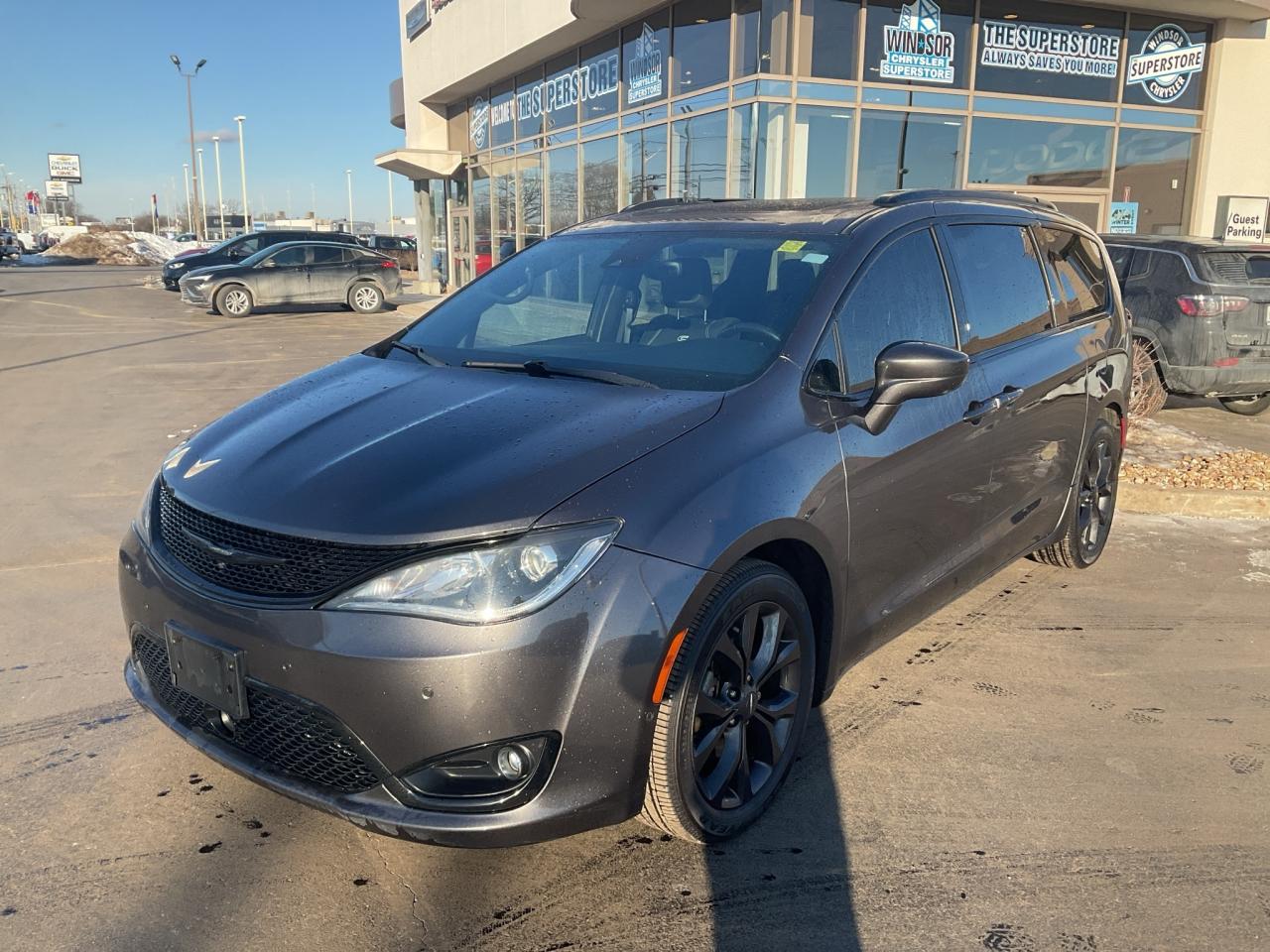 2019 Chrysler Pacifica "S" STYLE PKG / ADV SAFETY / NAV / DVD / SUNROOF Photo