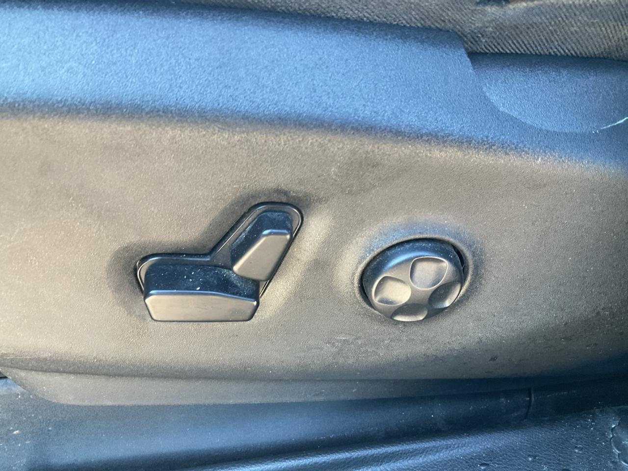 2019 Chrysler Pacifica "S" STYLE PKG / ADV SAFETY / NAV / DVD / SUNROOF Photo