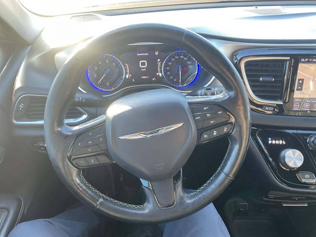 2019 Chrysler Pacifica "S" STYLE PKG / ADV SAFETY / NAV / DVD / SUNROOF Photo