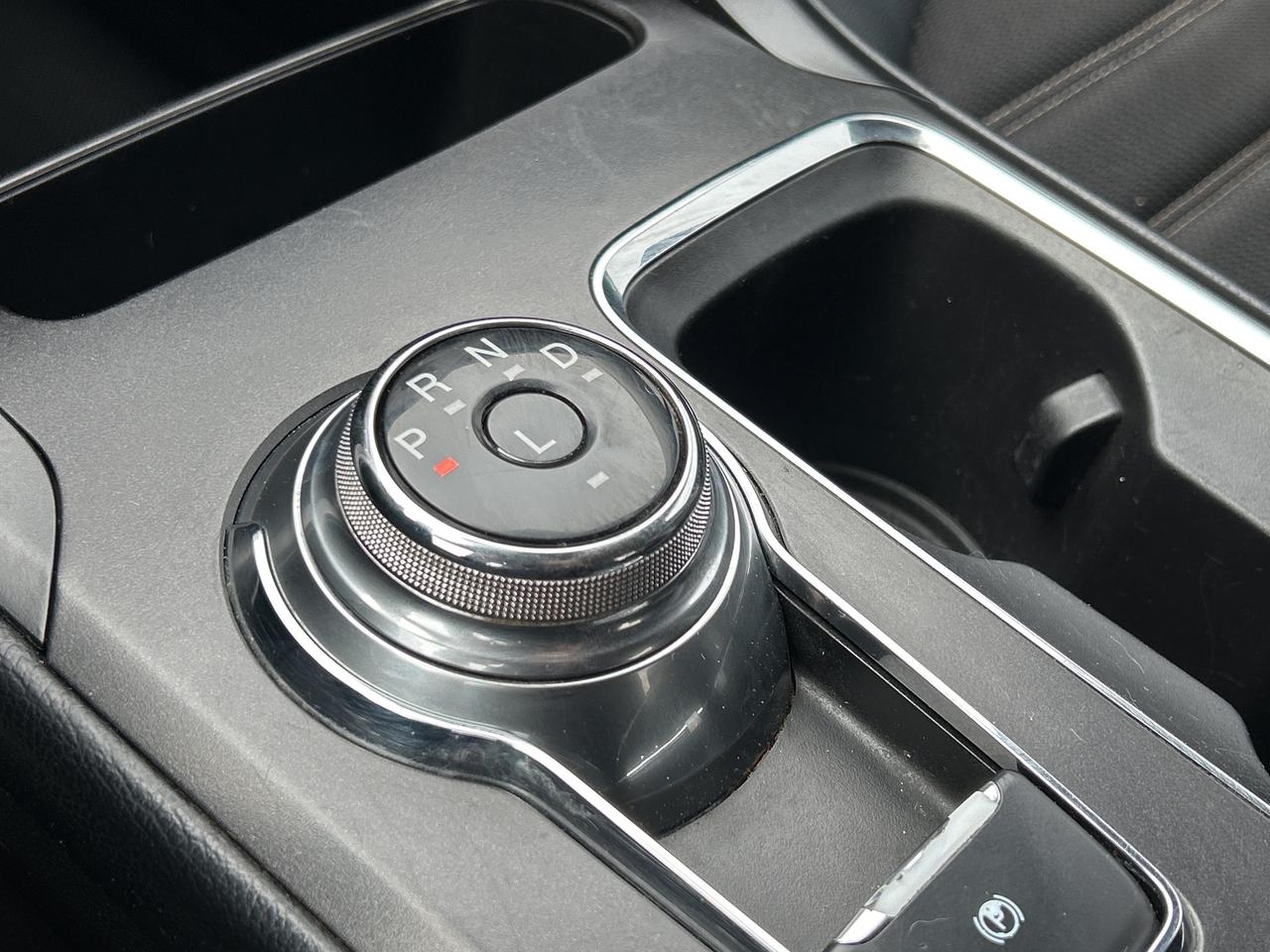 2018 Ford Fusion SE, CLEAN CARFAX, BACK UP CAMERA, ONLY 55 000 KMS! - Photo #16