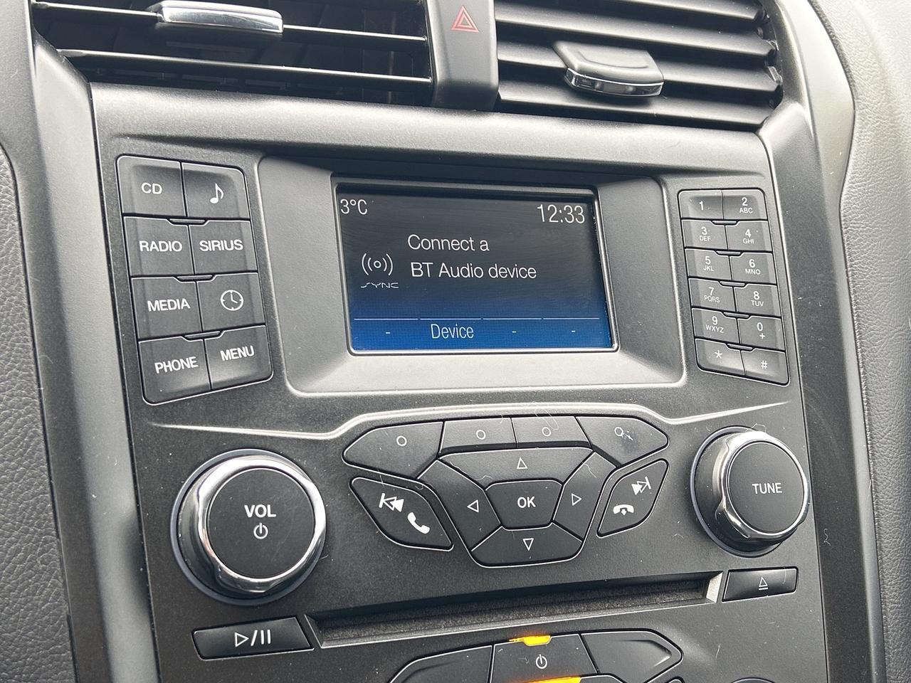 2018 Ford Fusion SE, CLEAN CARFAX, BACK UP CAMERA, ONLY 55 000 KMS! - Photo #18