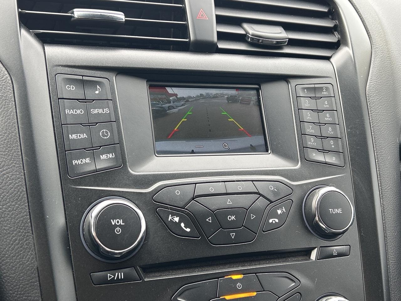 2018 Ford Fusion SE, CLEAN CARFAX, BACK UP CAMERA, ONLY 55 000 KMS! - Photo #19