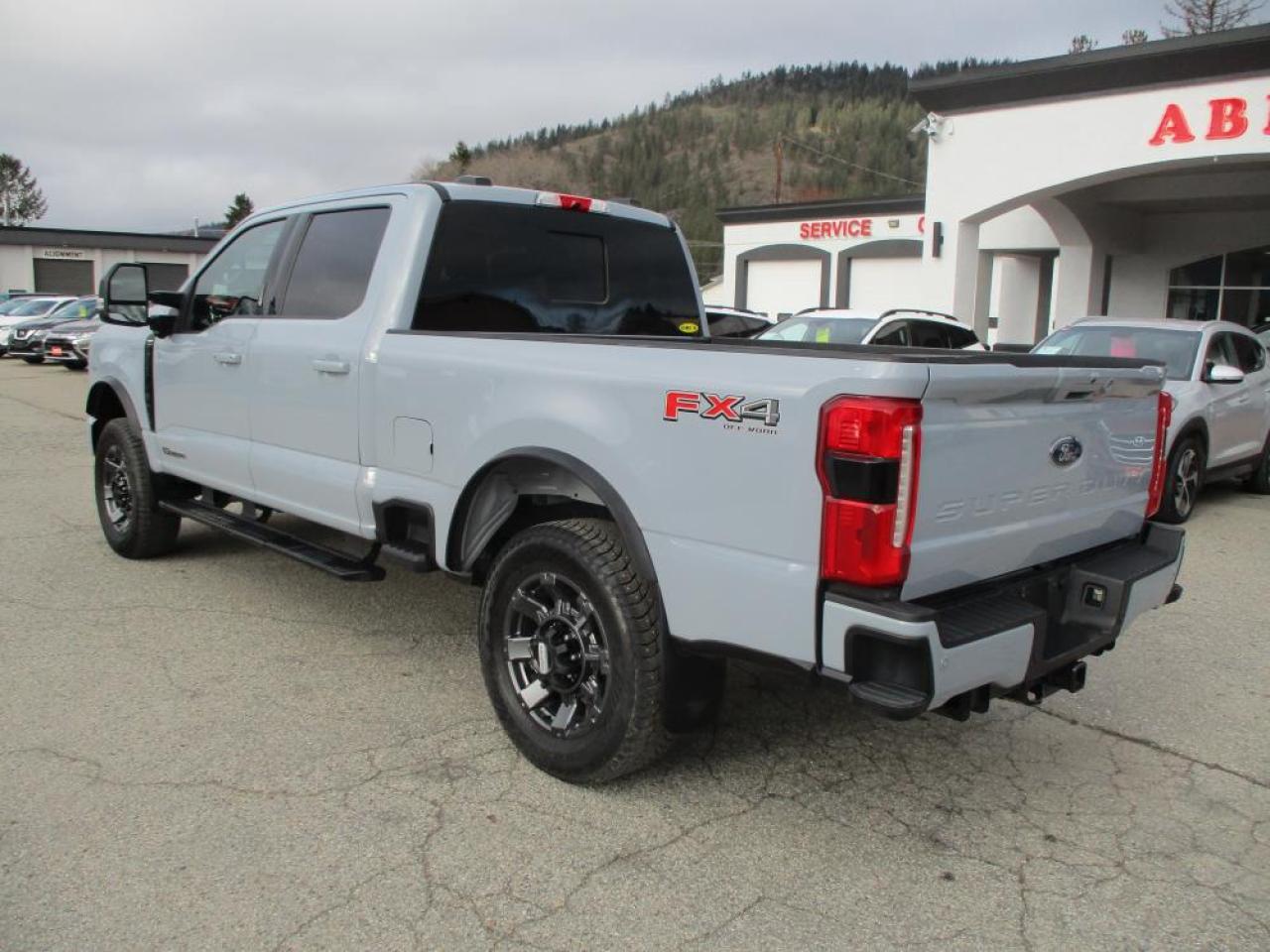 2024 Ford F-250 Lariat Crew Cab 4WD - Photo #8