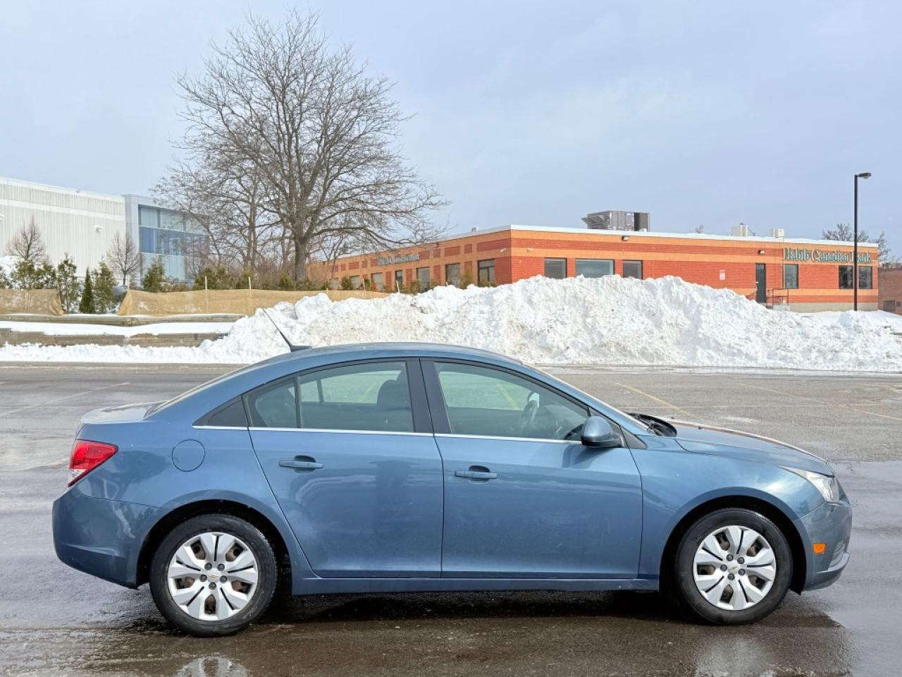 2012 Chevrolet Cruze 4dr Sedan Eco w/1SA Photo