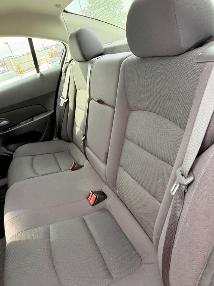 2012 Chevrolet Cruze 4dr Sedan Eco w/1SA Photo