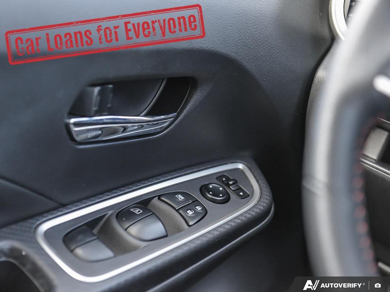 2024 Nissan Versa SR Photo