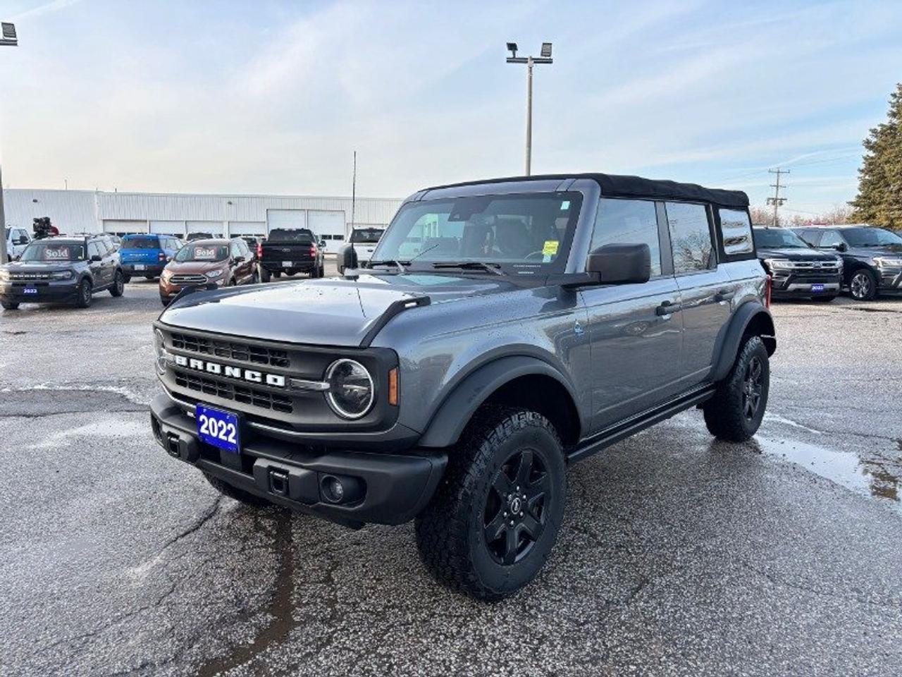 2022 Ford Bronco Black Diamond Photo