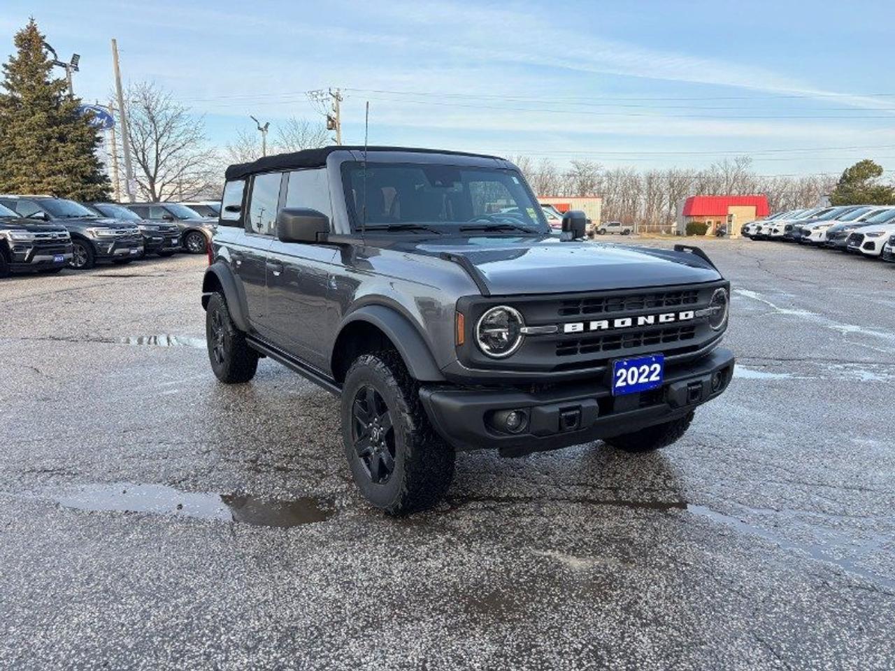 2022 Ford Bronco Black Diamond Photo