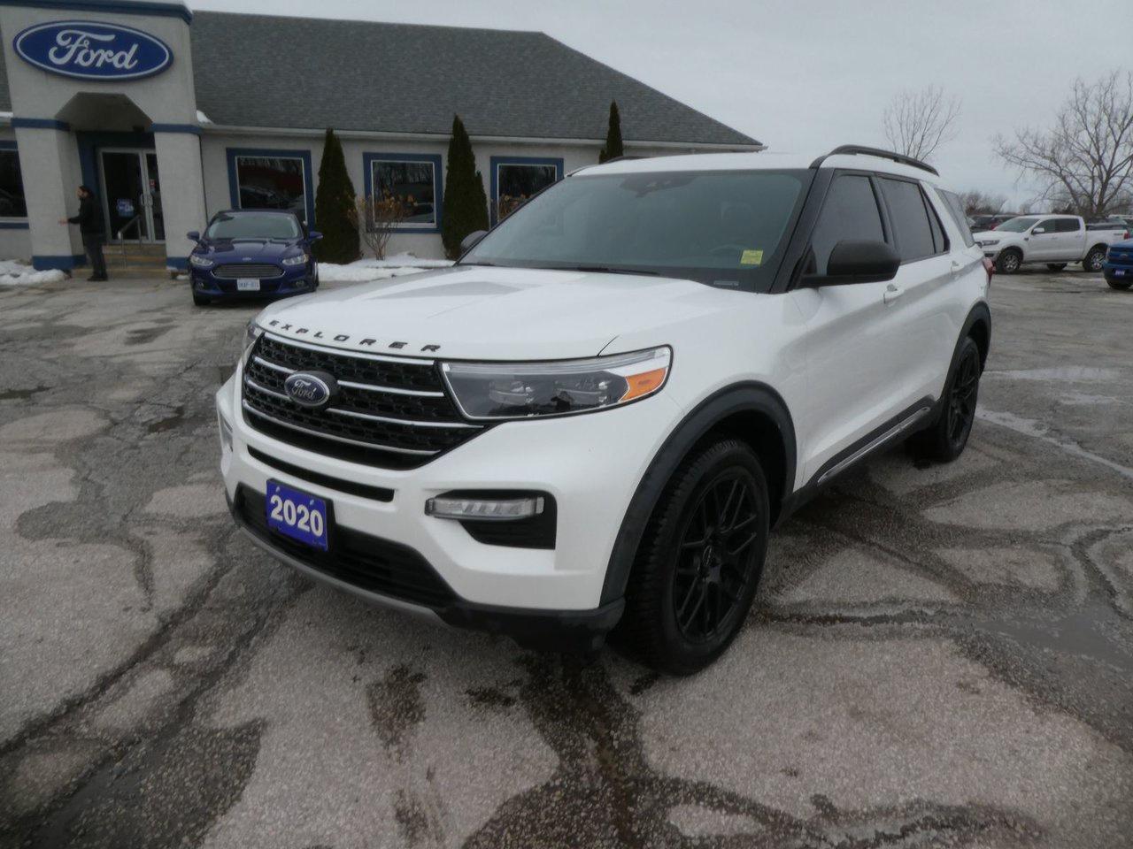 2020 Ford Explorer XLT Photo0