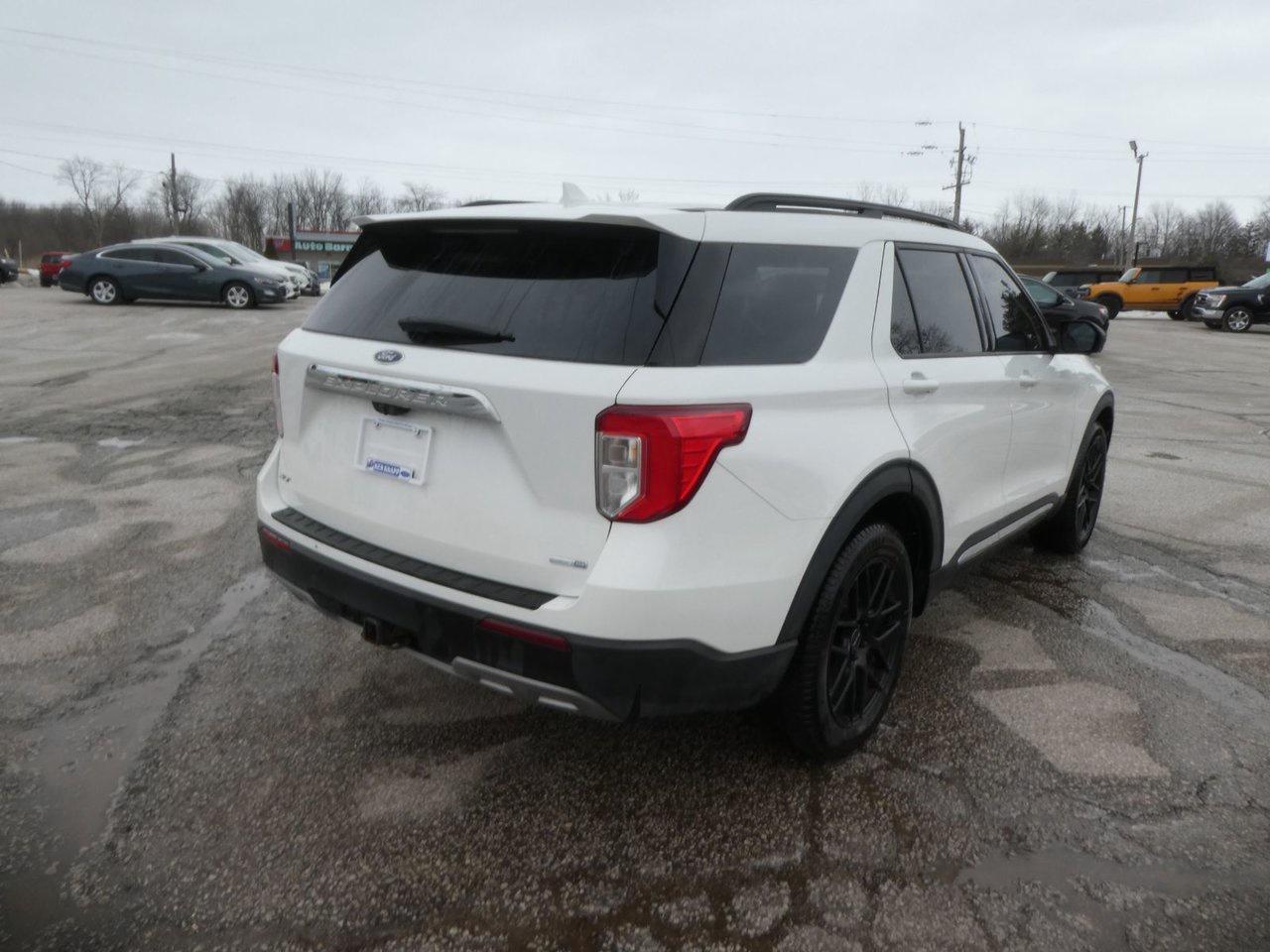 2020 Ford Explorer XLT Photo